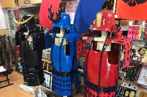 黒青赤の手作り甲冑